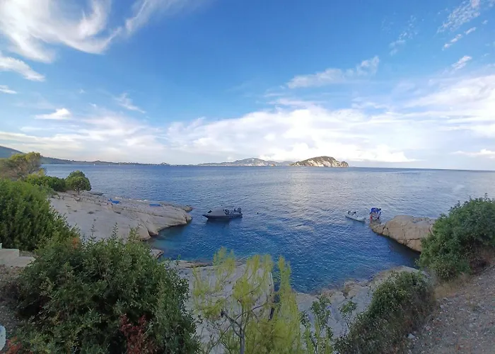 Апартаменты Arba Sulphur Springs & By 